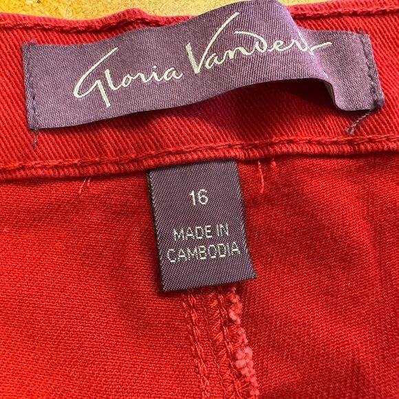 NWT -Gloria Vanderbilt Amanda Capri Jeans - 16 - Picture 6 of 9